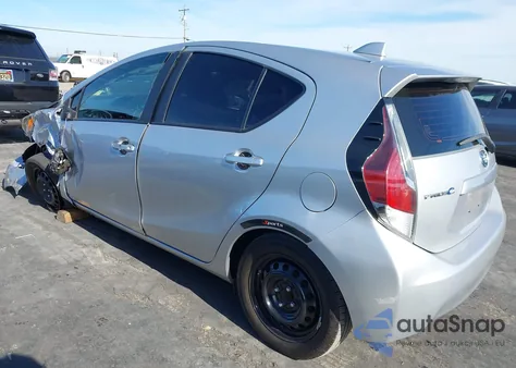 2015 Toyota Prius C Four/One/Three/Two из США, поврежденный, VIN JTDKDTB32F1582403